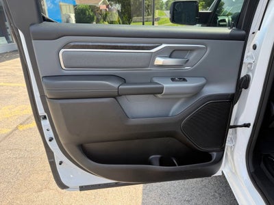2023 RAM 1500 Big Horn Crew Cab 4x4 5'7" Box