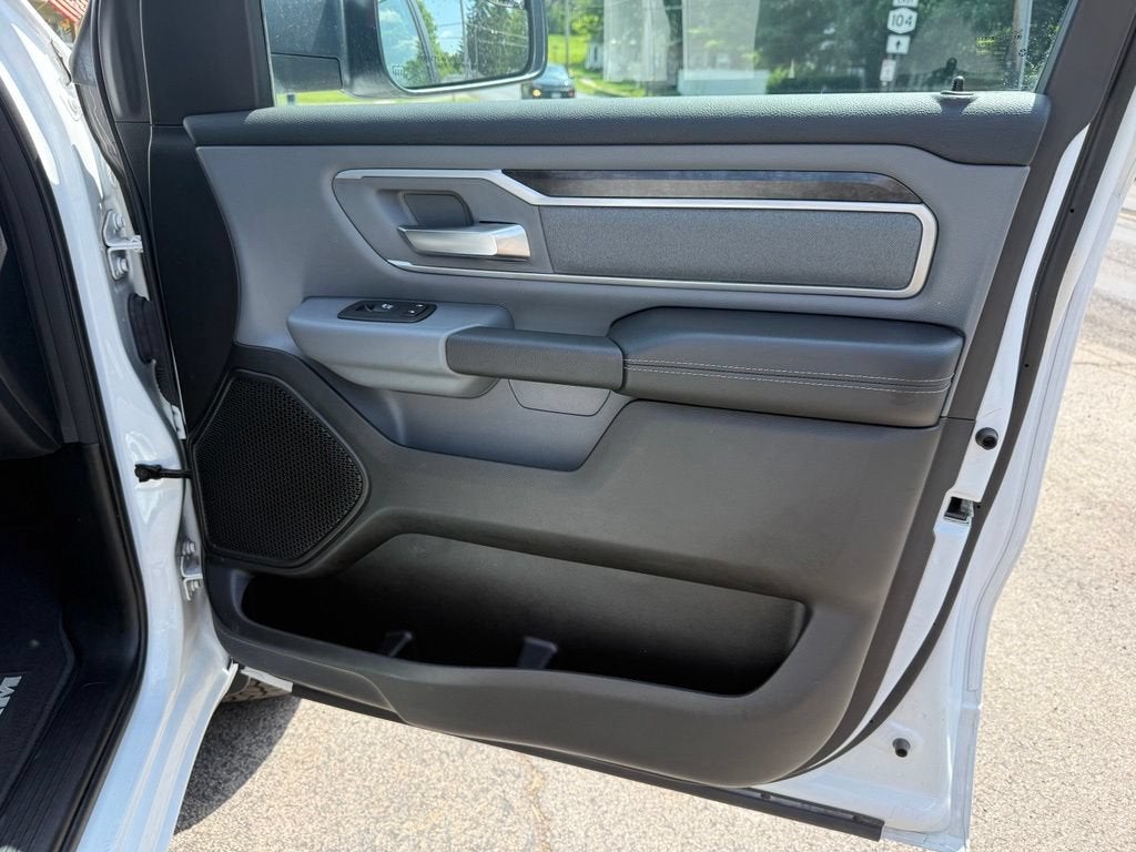 2023 RAM 1500 Big Horn Crew Cab 4x4 5'7" Box