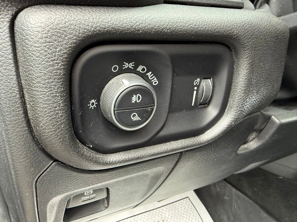 2023 RAM 1500 Tradesman Quad Cab 4x4 6'4" Box