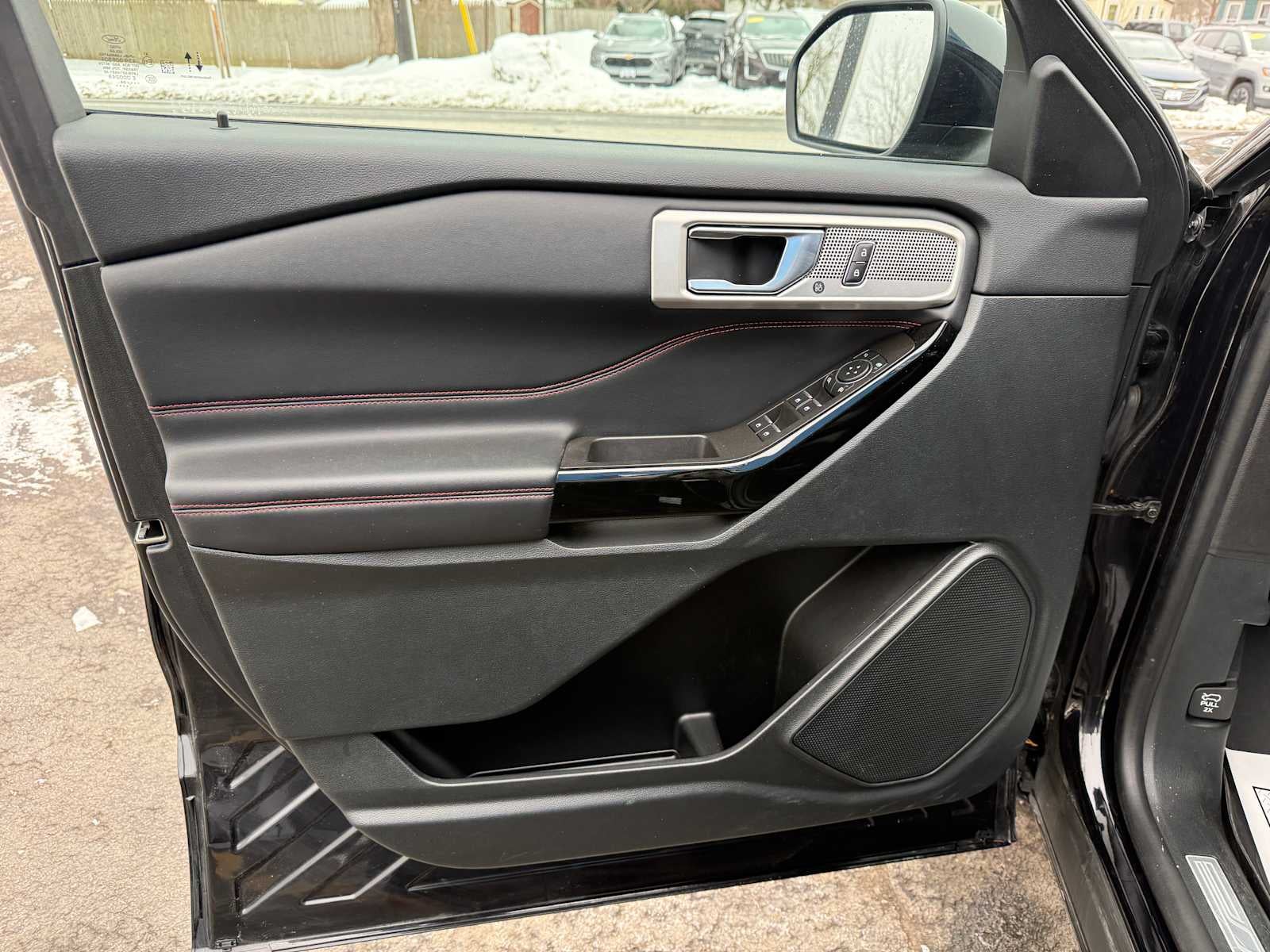 2024 Ford Explorer ST-Line