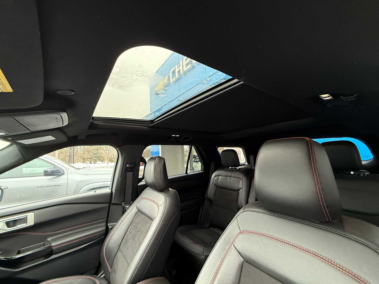 2024 Ford Explorer ST-Line