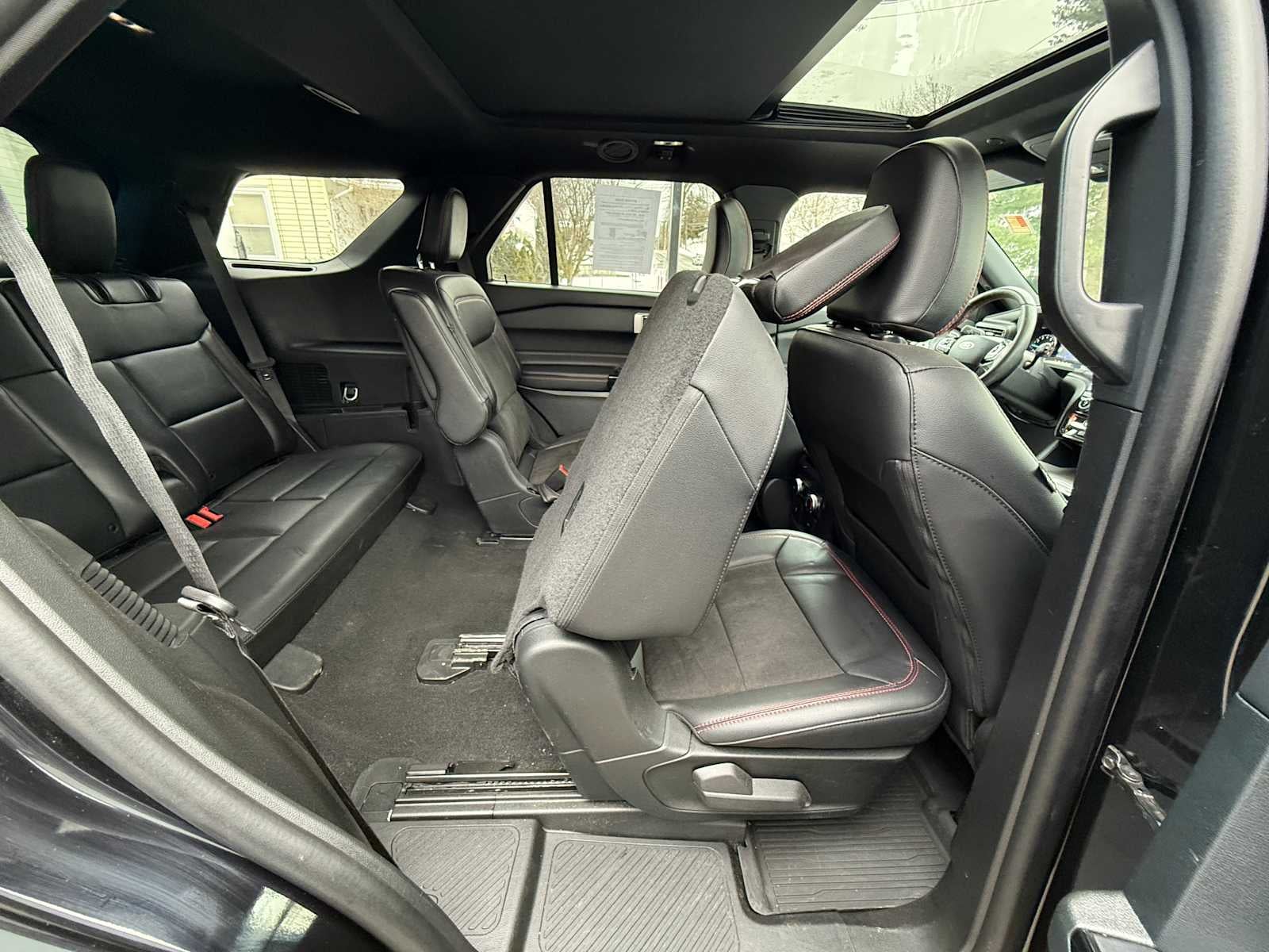 2024 Ford Explorer ST-Line