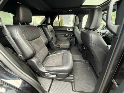 2024 Ford Explorer ST-Line