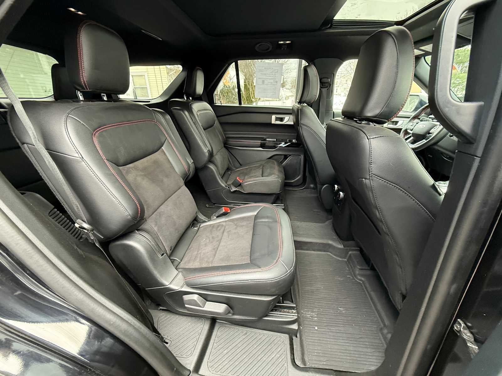 2024 Ford Explorer ST-Line