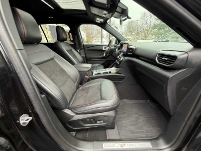 2024 Ford Explorer ST-Line
