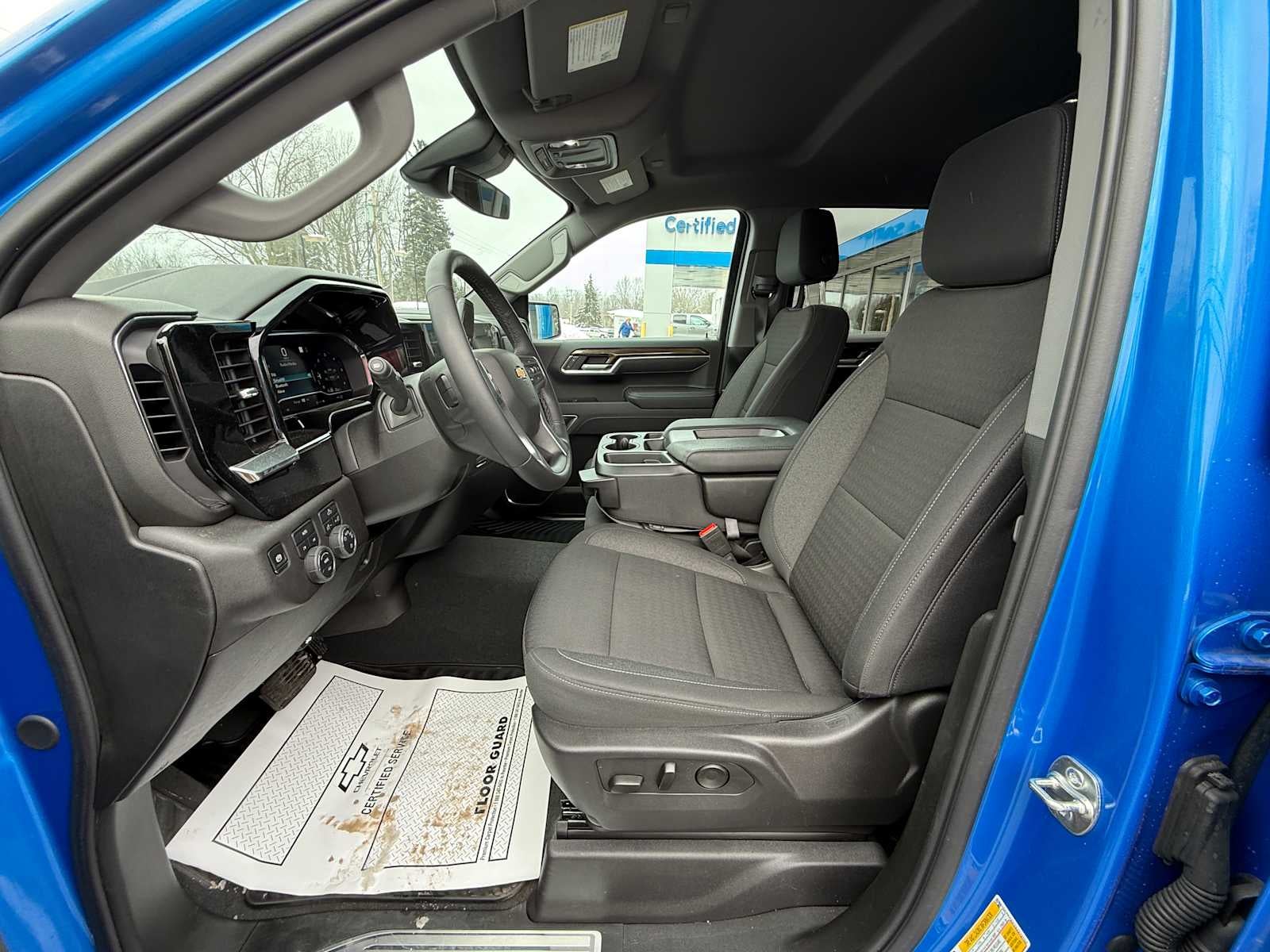 2025 Chevrolet Silverado 1500 LT (2FL)