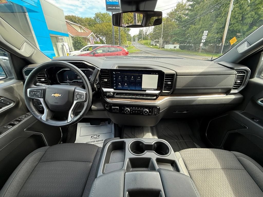 2025 Chevrolet Silverado 1500 LT (2FL)