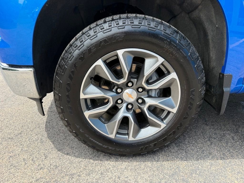 2025 Chevrolet Silverado 1500 LT (2FL)