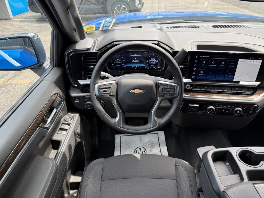2025 Chevrolet Silverado 1500 LT (2FL)