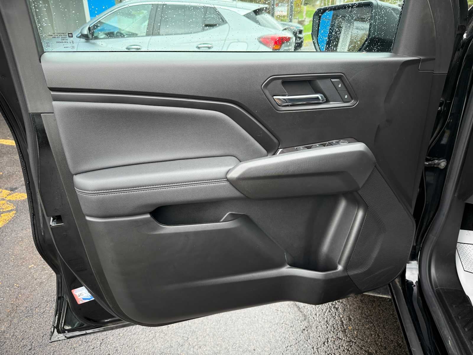 2025 Chevrolet Colorado WT/LT