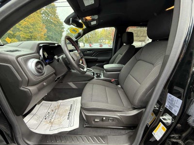 2025 Chevrolet Colorado WT/LT