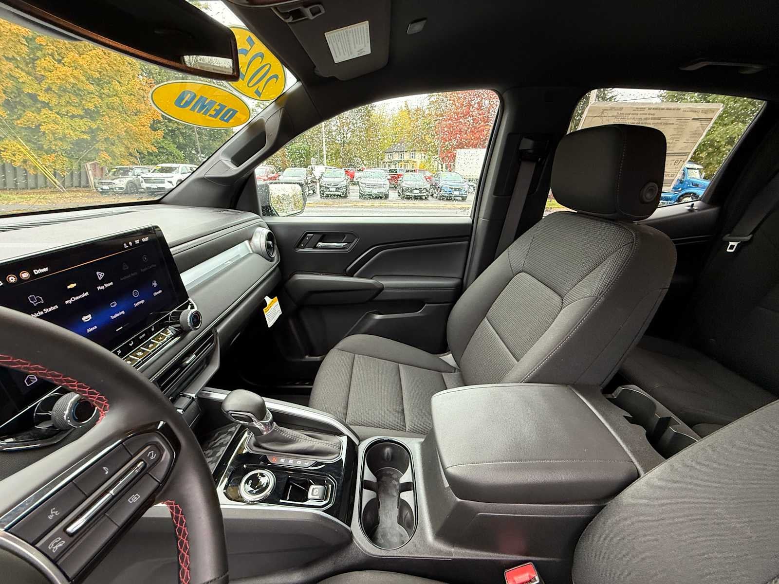 2025 Chevrolet Colorado WT/LT