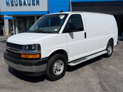 2025 Chevrolet Express Cargo WT