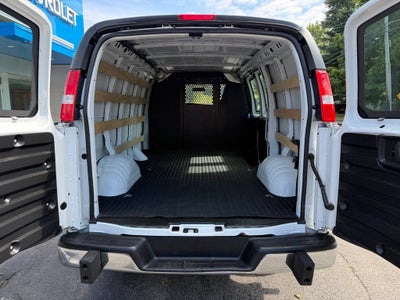 2025 Chevrolet Express Cargo WT