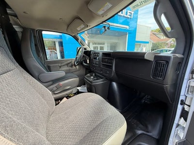 2025 Chevrolet Express Cargo WT