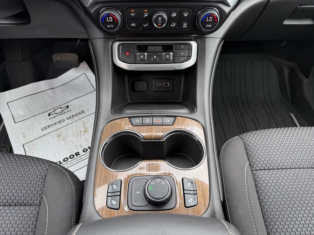 2023 GMC Acadia SLE