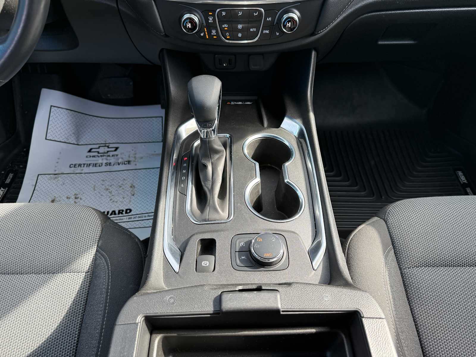 2022 Chevrolet Traverse LT Cloth