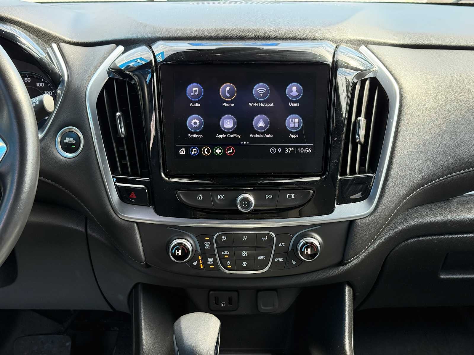 2022 Chevrolet Traverse LT Cloth