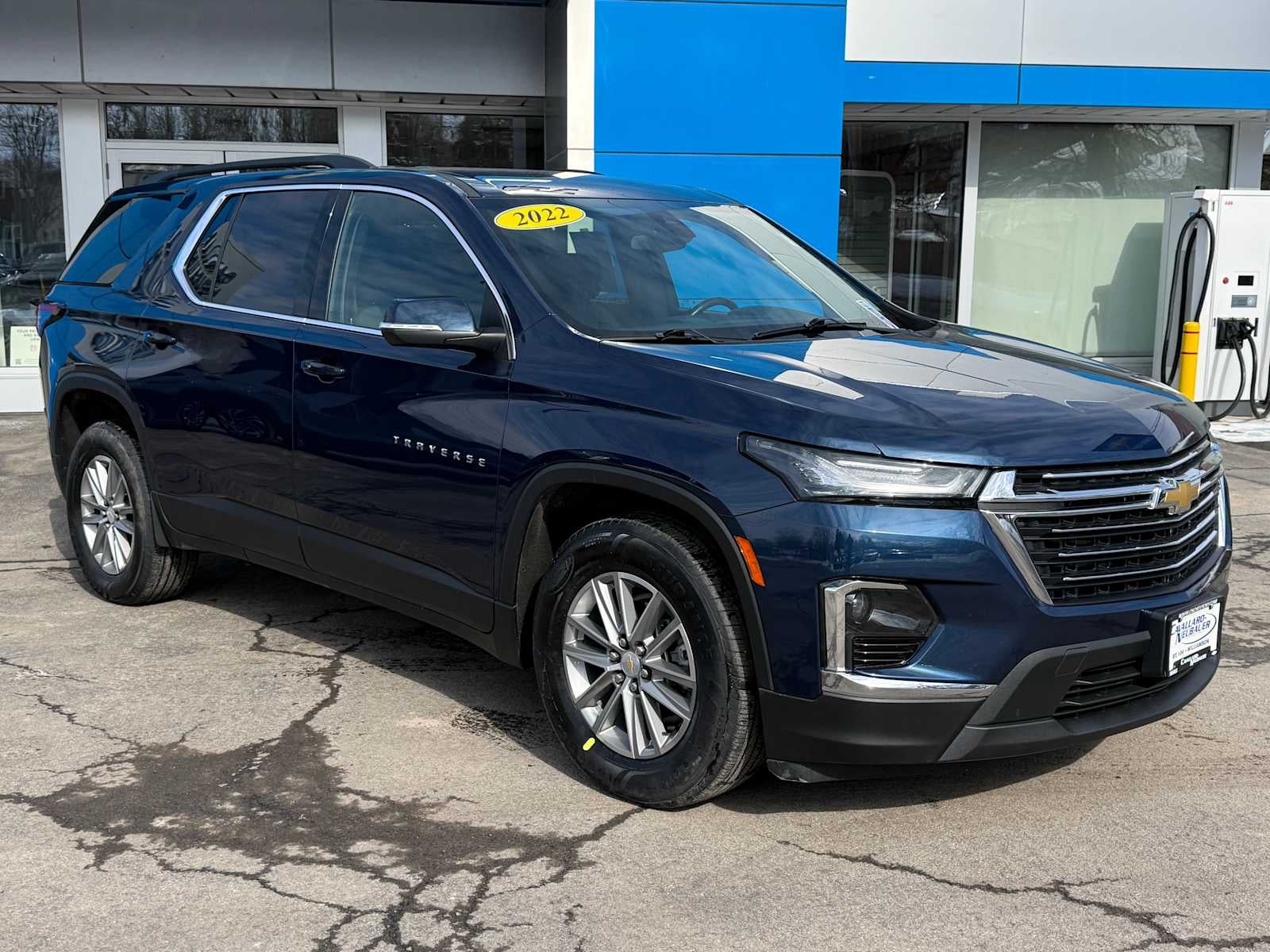 2022 Chevrolet Traverse LT Cloth