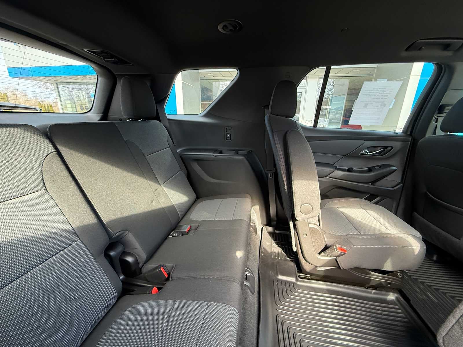 2022 Chevrolet Traverse LT Cloth
