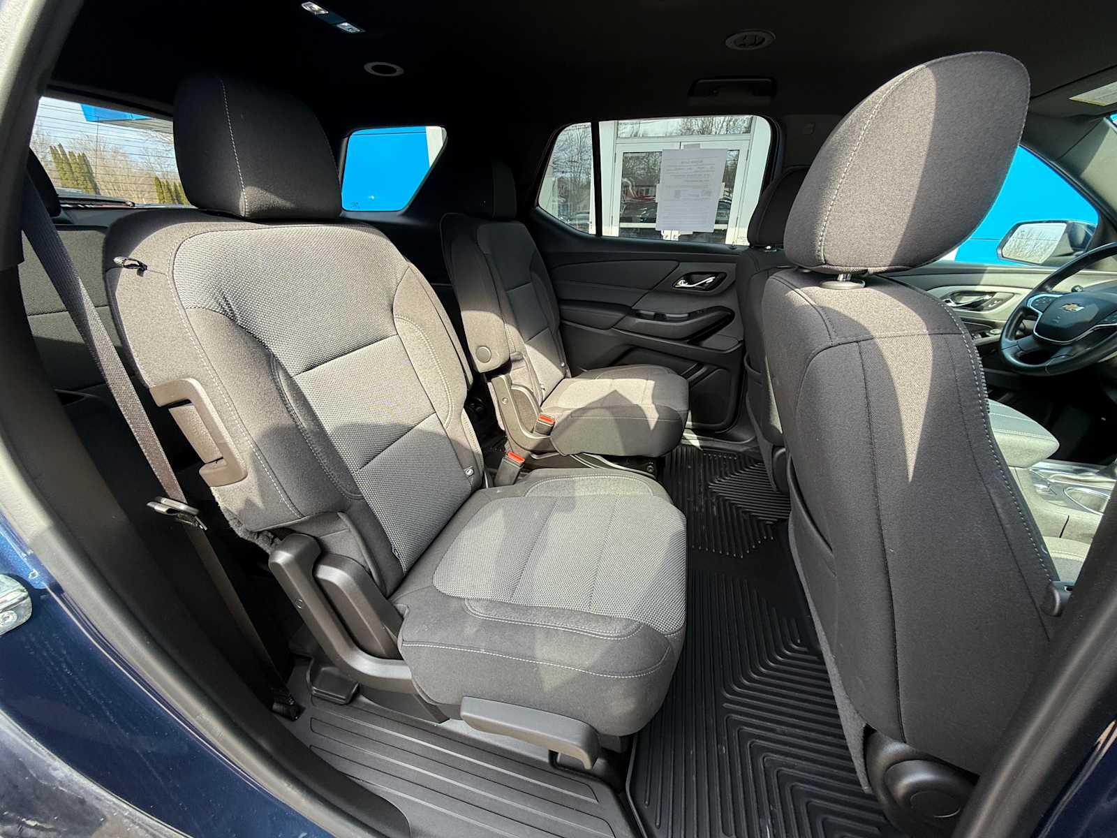 2022 Chevrolet Traverse LT Cloth