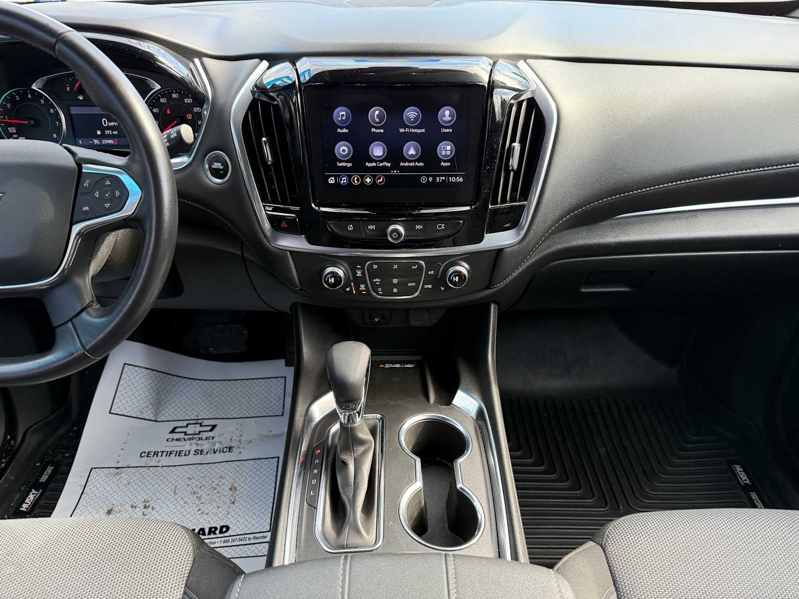 2022 Chevrolet Traverse LT Cloth