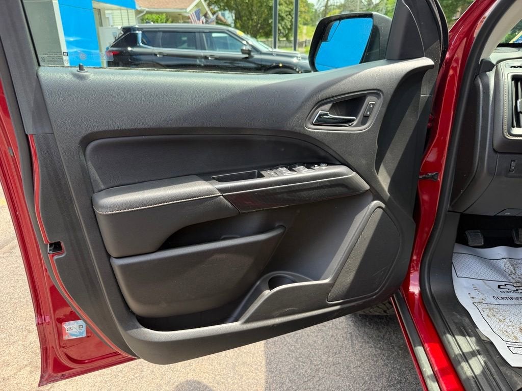 2022 GMC Canyon AT4 - Leather