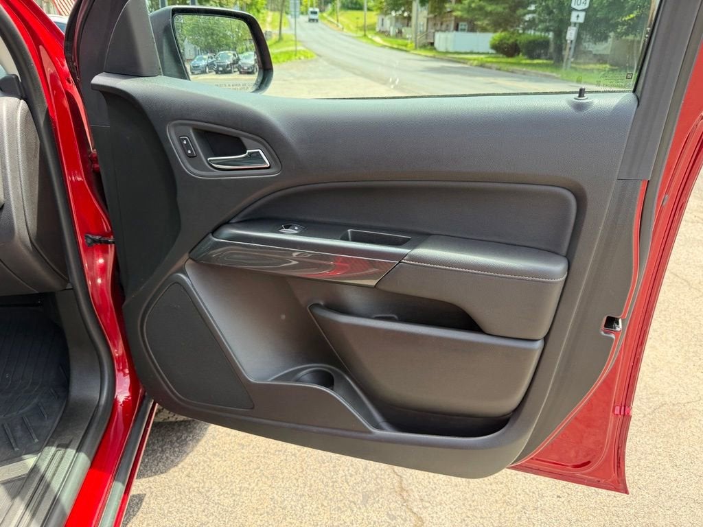 2022 GMC Canyon AT4 - Leather