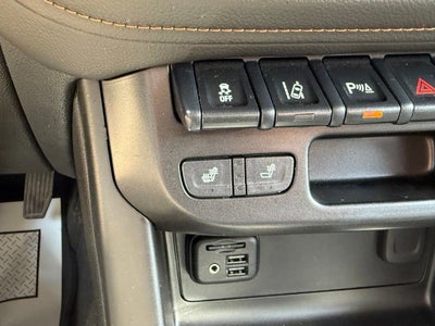 2022 GMC Canyon AT4 - Leather