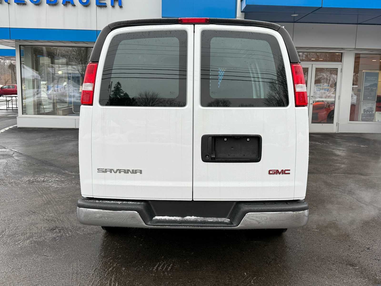 2023 GMC Savana Cargo 2500 Work Van