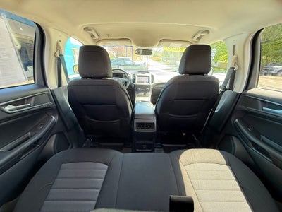2020 Ford Edge SE