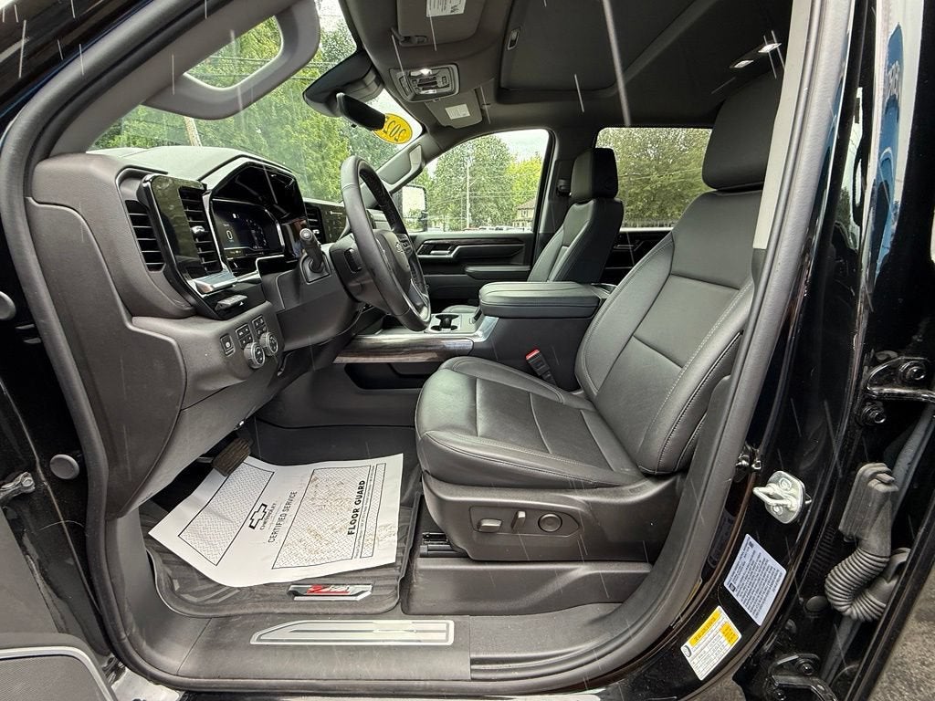 2025 Chevrolet Silverado 3500 HD LTZ