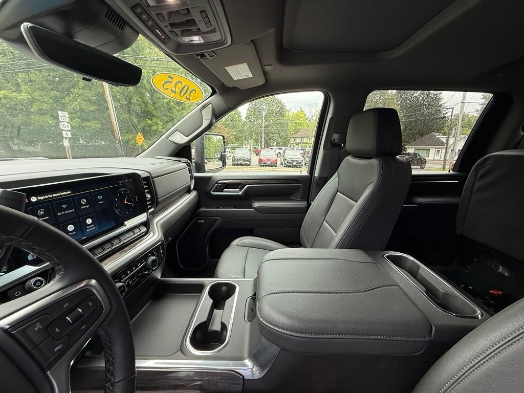 2025 Chevrolet Silverado 3500 HD LTZ