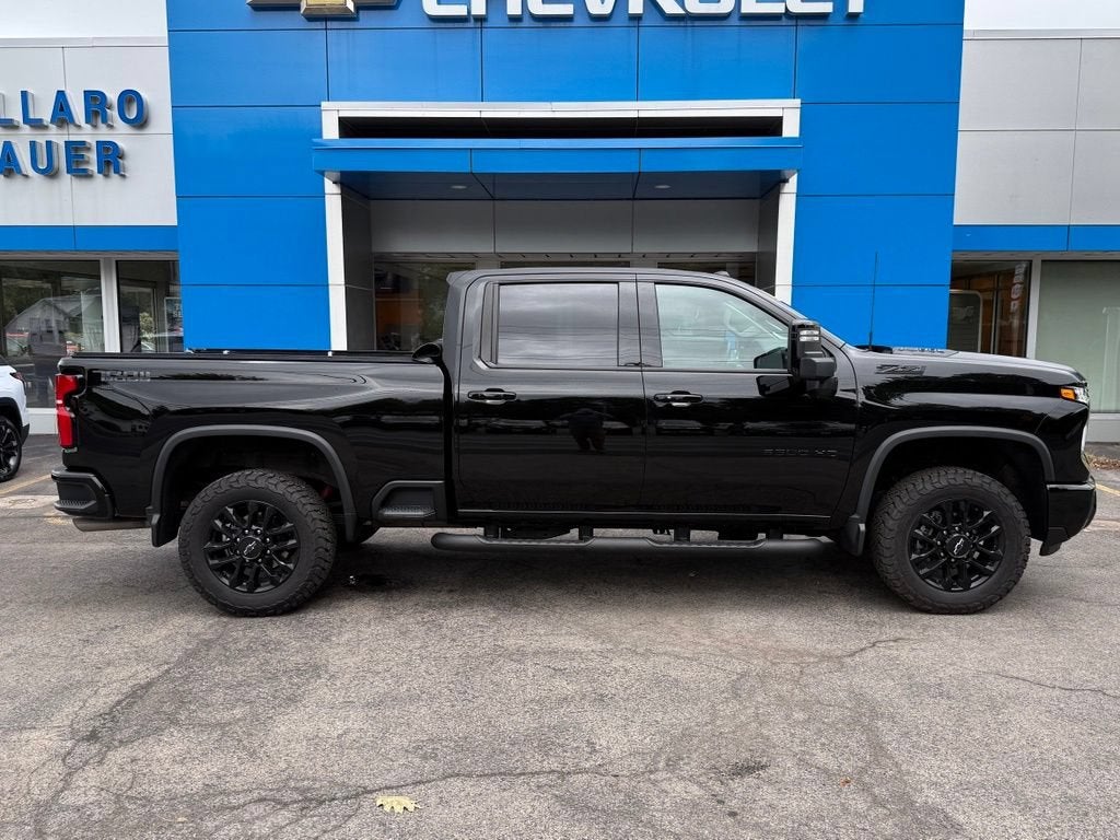 2025 Chevrolet Silverado 3500 HD LTZ