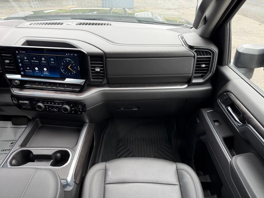 2025 Chevrolet Silverado 3500 HD LTZ