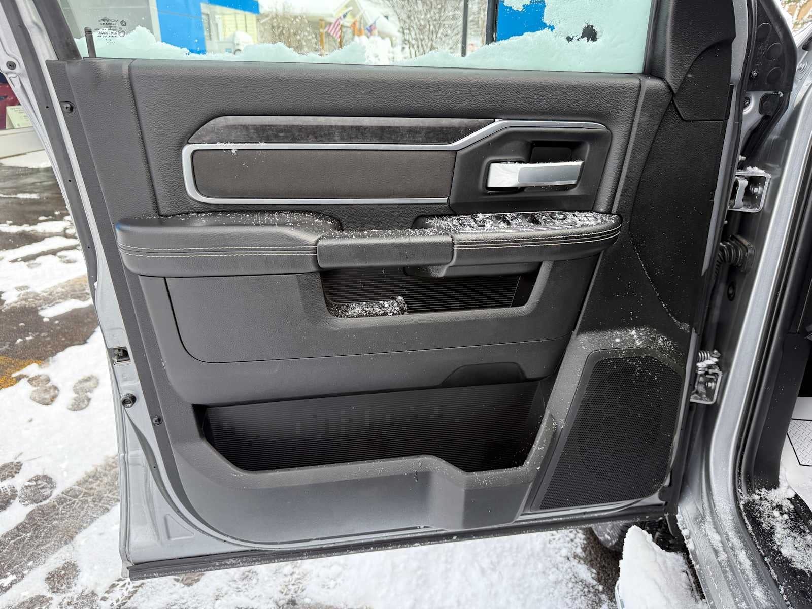 2024 RAM 2500 Big Horn Crew Cab 4x4 6'4" Box