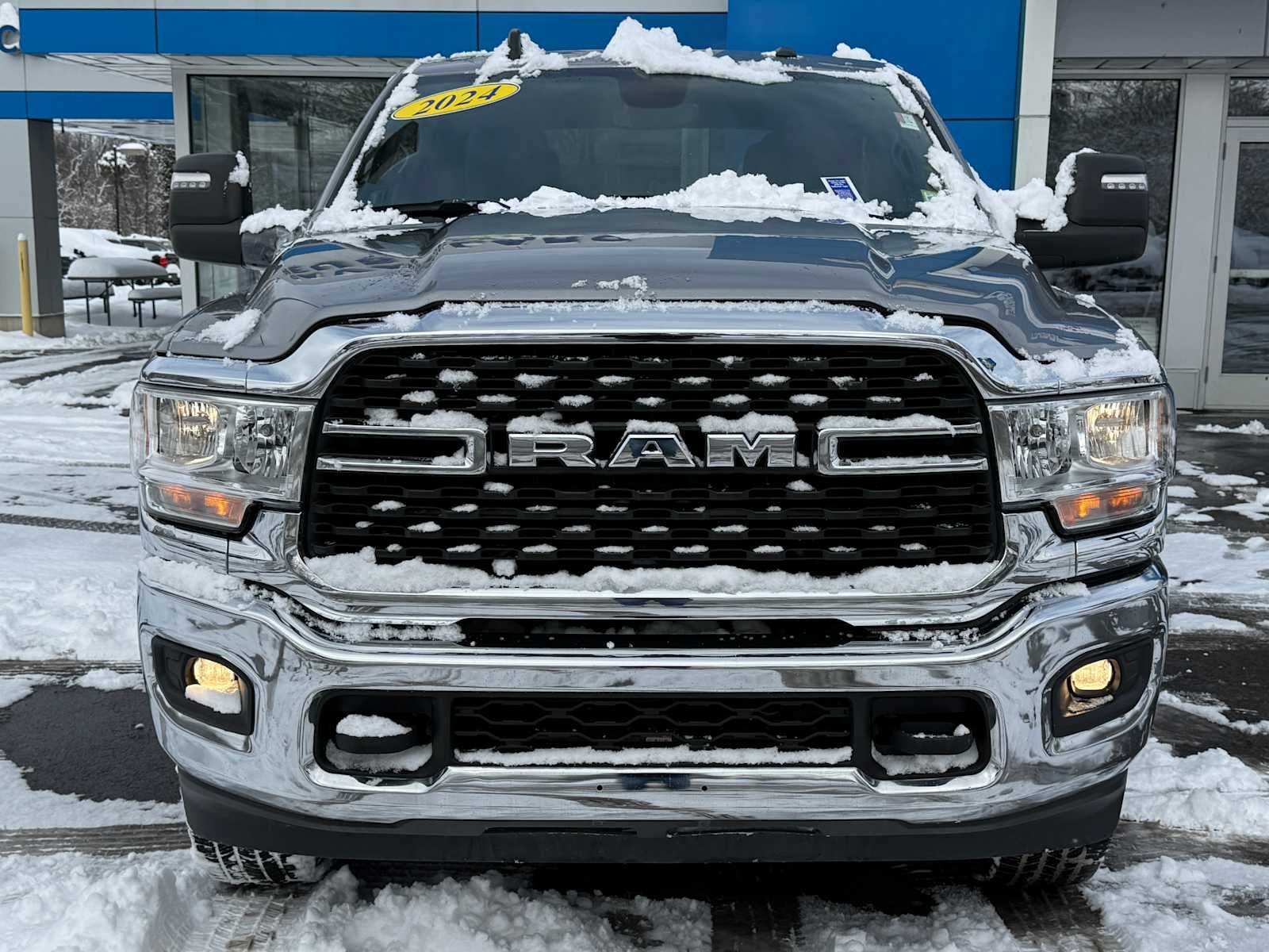 2024 RAM 2500 Big Horn Crew Cab 4x4 6'4" Box