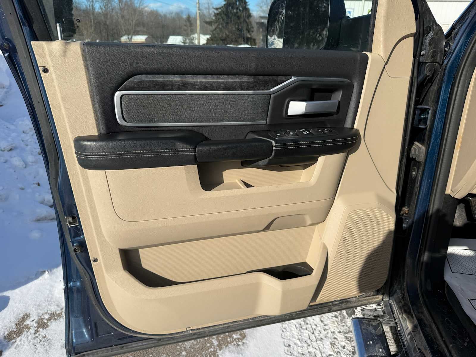 2021 RAM 2500 Big Horn Crew Cab 4x4 6'4" Box