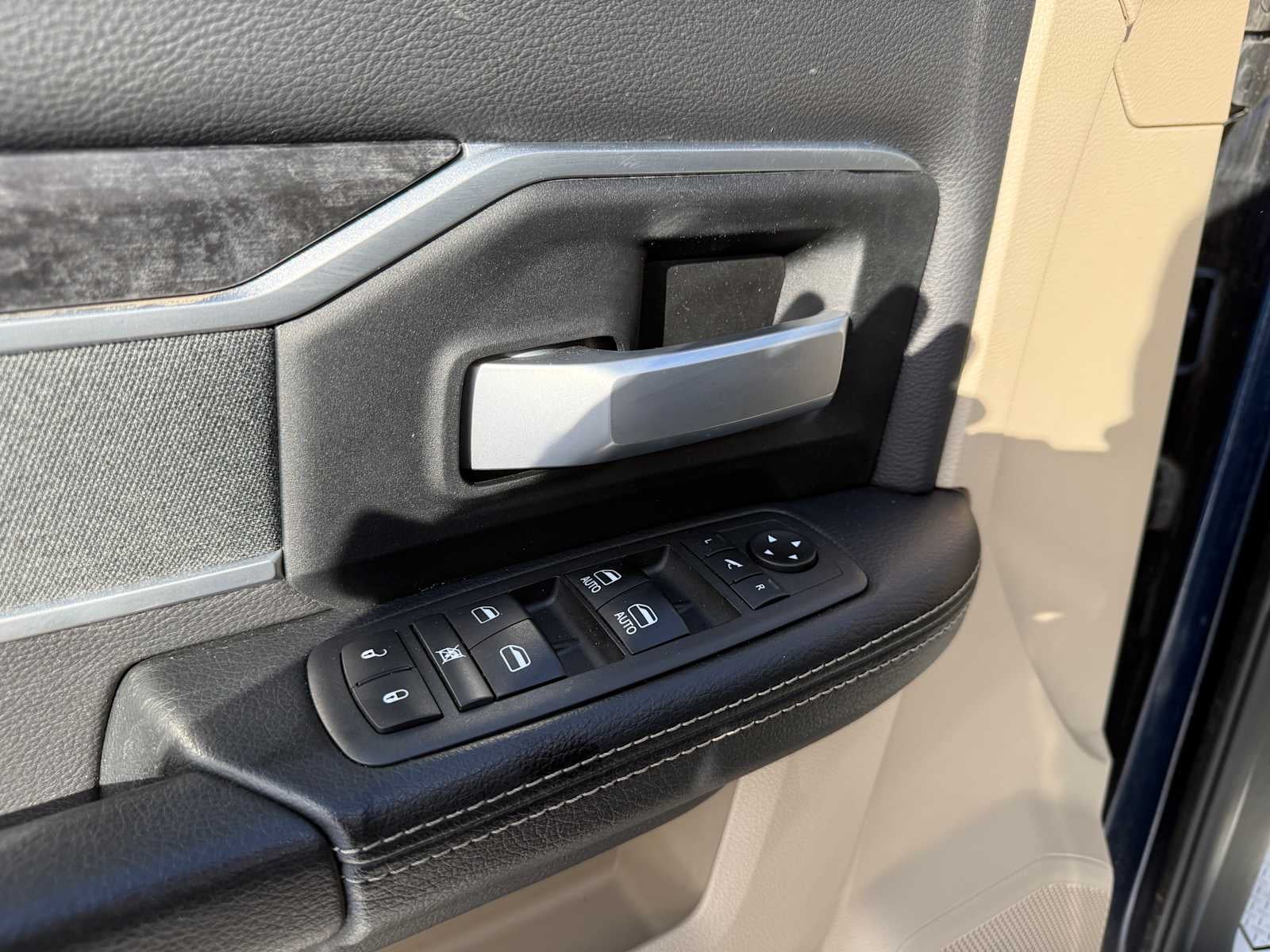 2021 RAM 2500 Big Horn Crew Cab 4x4 6'4" Box