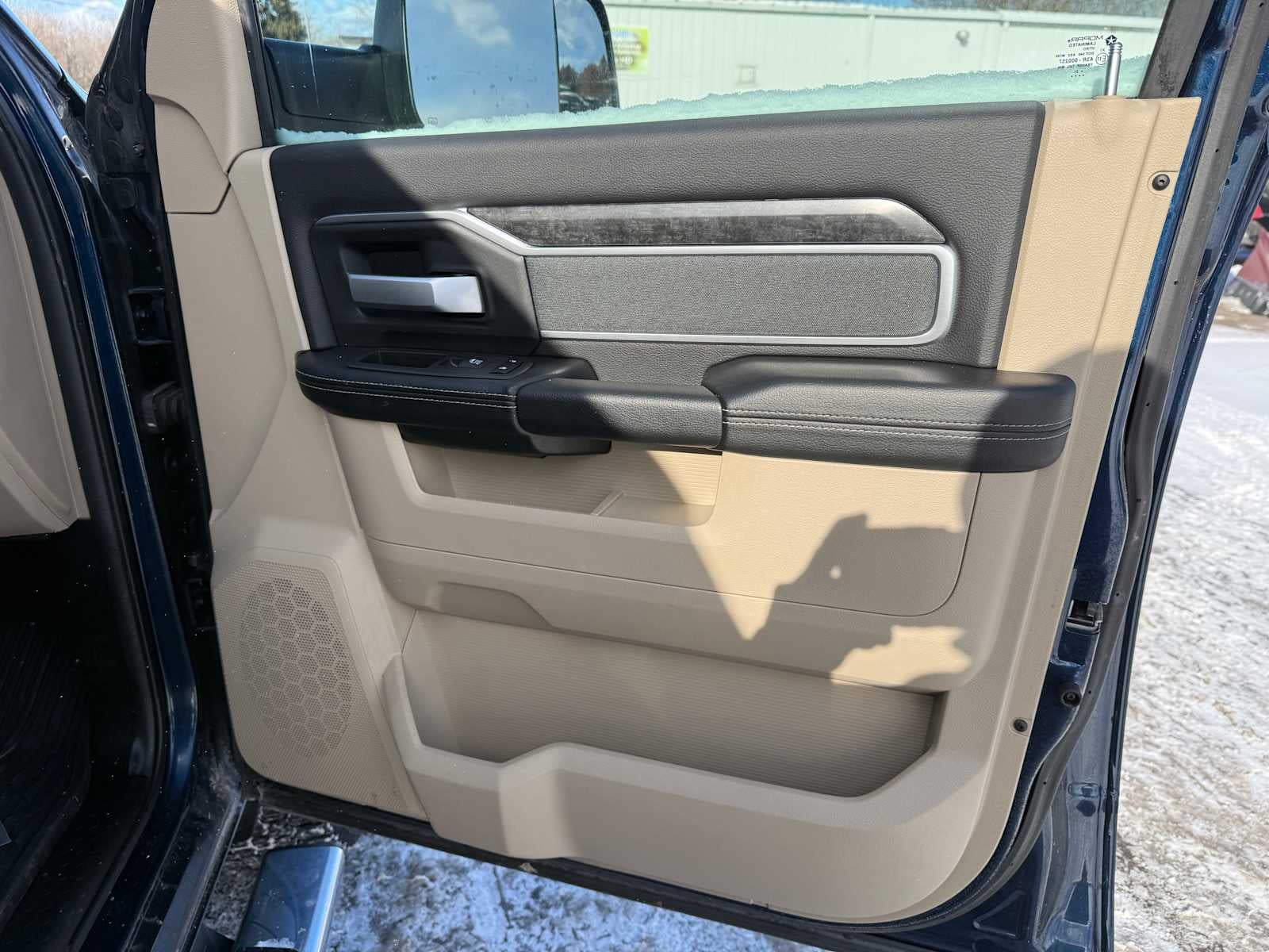 2021 RAM 2500 Big Horn Crew Cab 4x4 6'4" Box