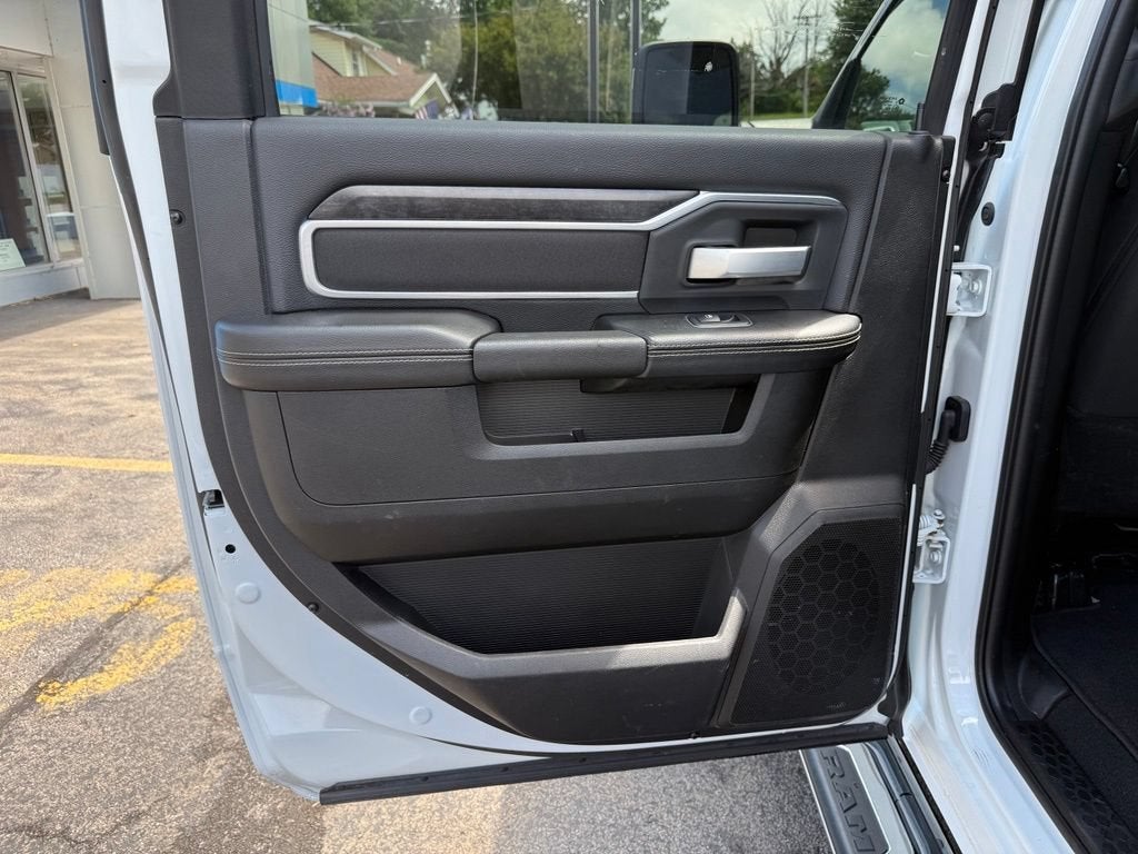 2024 RAM 2500 Big Horn Crew Cab 4x4 6'4" Box