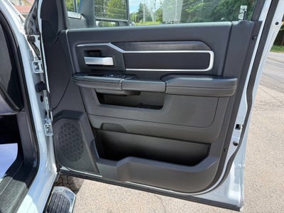 2024 RAM 2500 Big Horn Crew Cab 4x4 6'4" Box