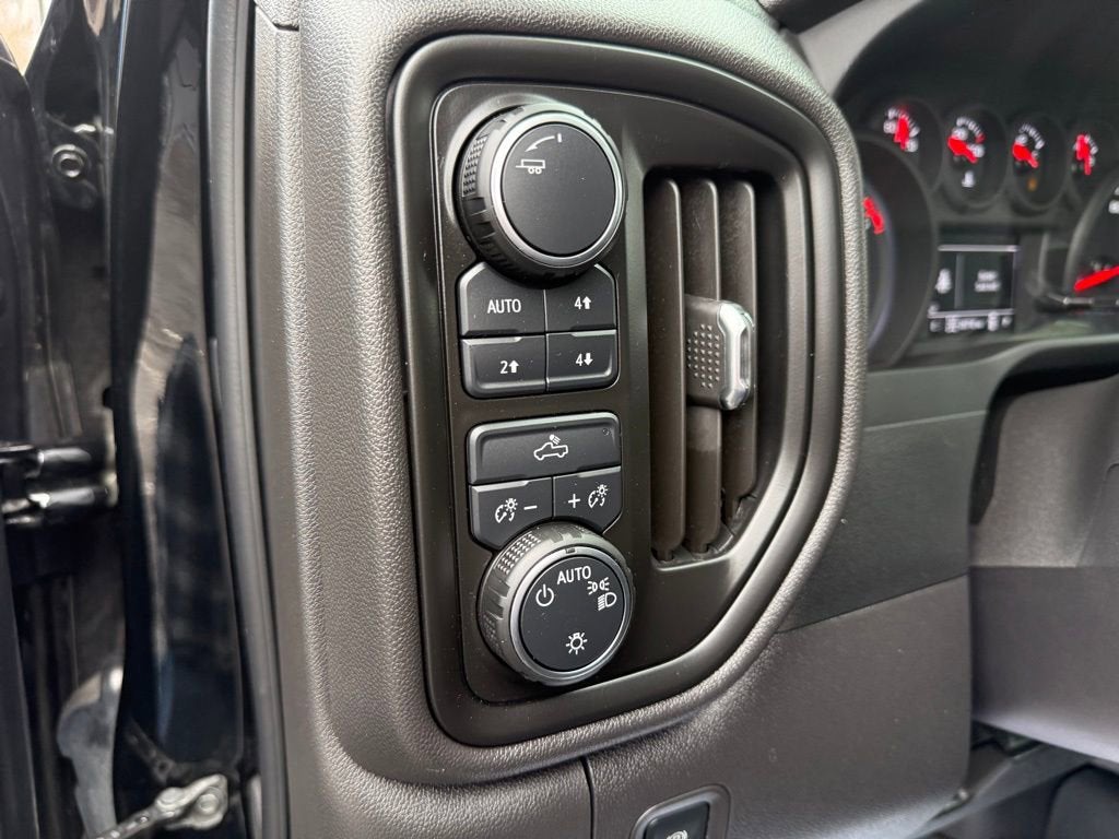 2024 Chevrolet Silverado 1500 Custom Trail Boss