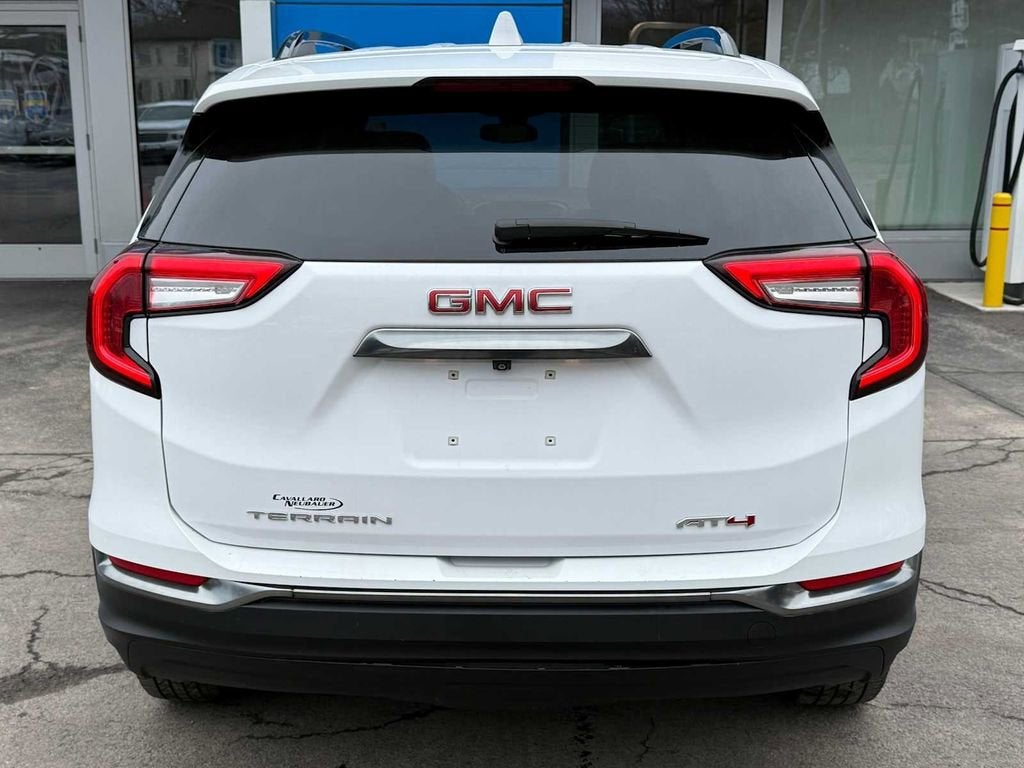 2023 GMC Terrain AT4