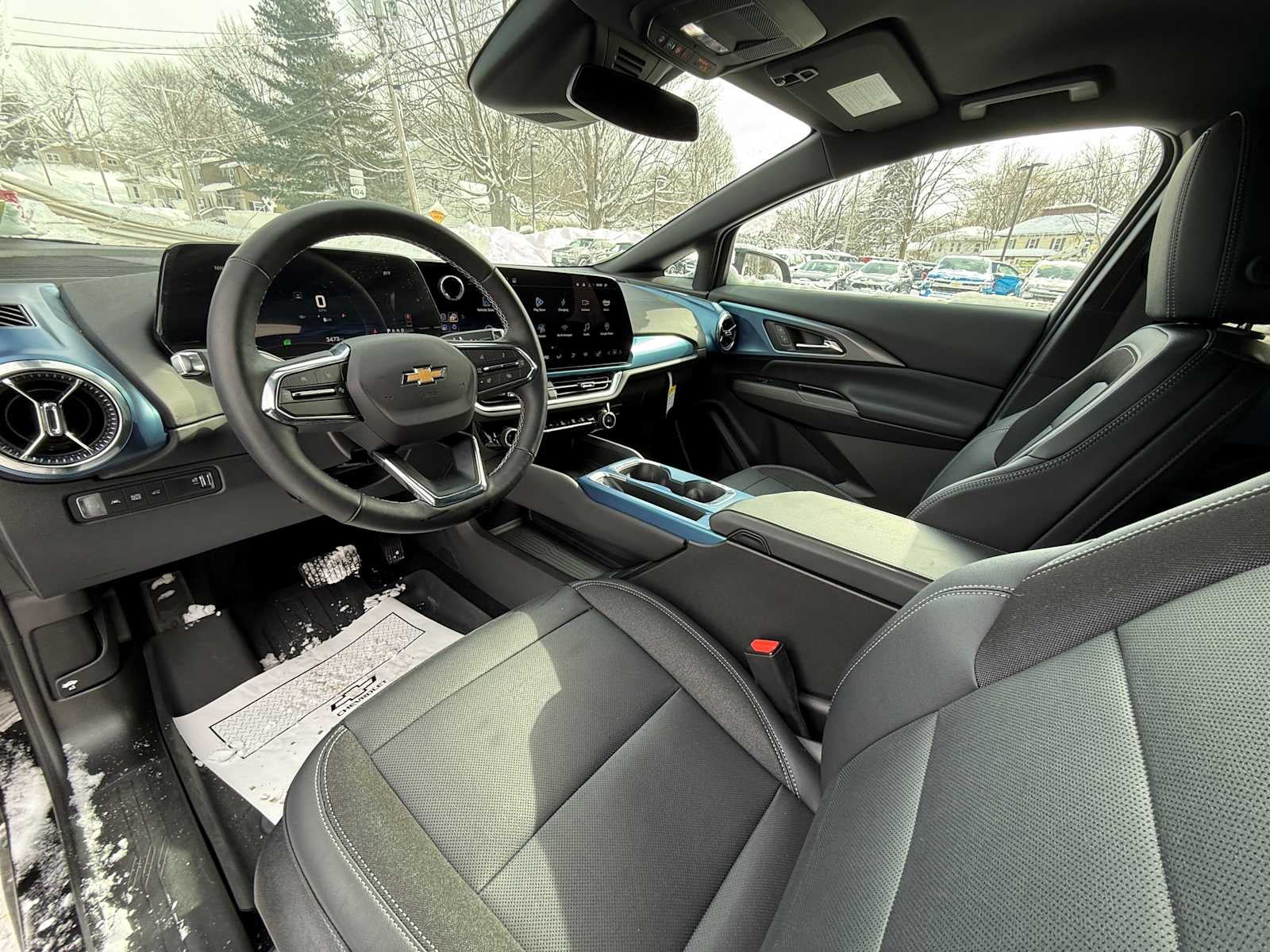 2025 Chevrolet Equinox EV LT