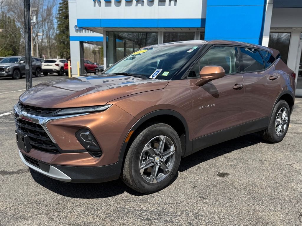 2023 Chevrolet Blazer 2.0T 2LT AWD's photo