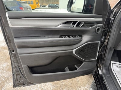 2024 Jeep Wagoneer L Series II Carbide