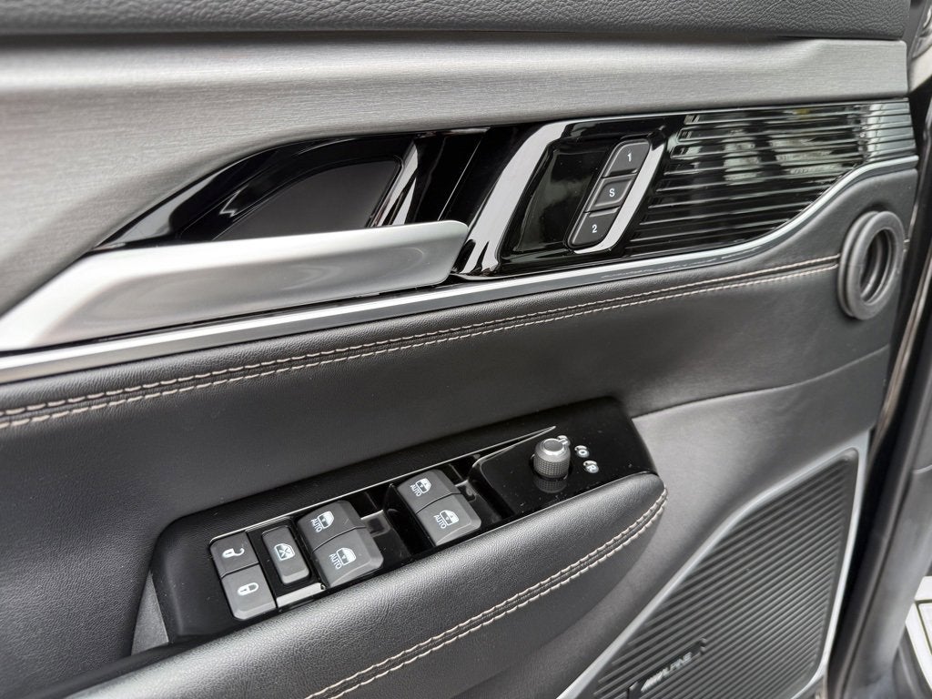 2024 Jeep Wagoneer L Series II Carbide