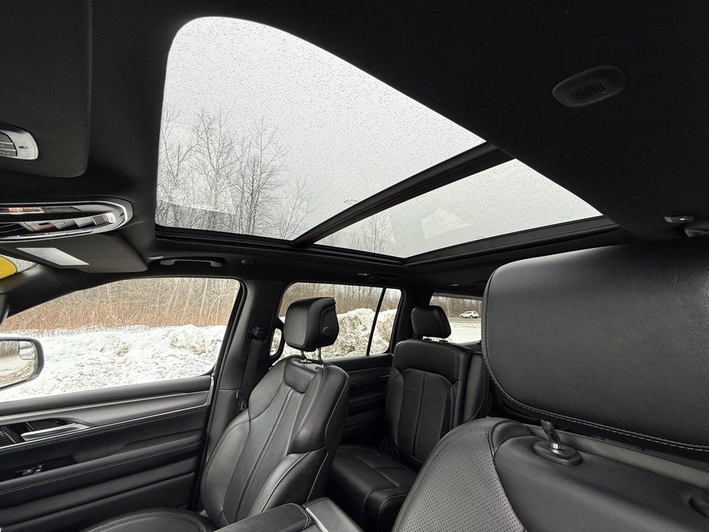 2024 Jeep Wagoneer L Series II Carbide