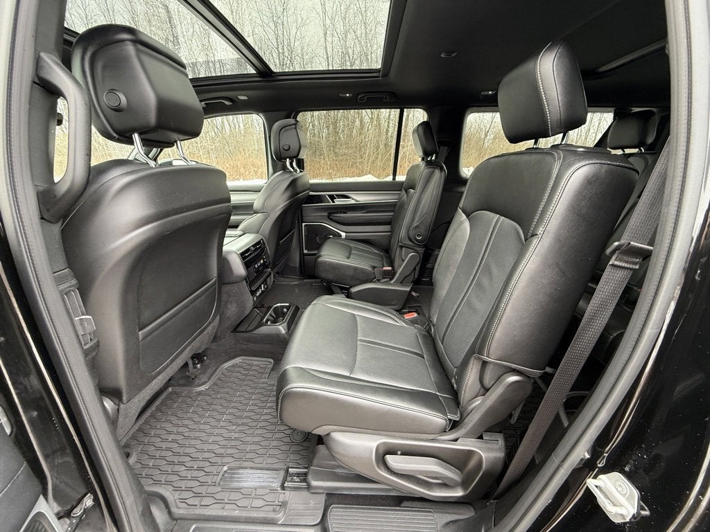 2024 Jeep Wagoneer L Series II Carbide